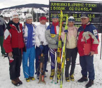 Paulina Bobak, Bernadetta Bednarz, Krystyna Paka i Iza Fluder z trenerami Magorzt Rucha (pierwsza z lewej) i Adamem Jakie (pierwszy z prawej).